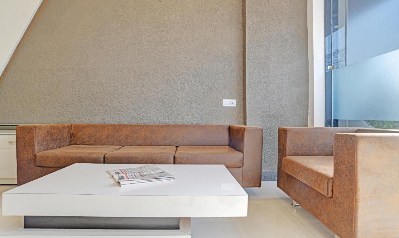 Treebo Grand Euro Pipliyahana Square Индаур Экстерьер фото