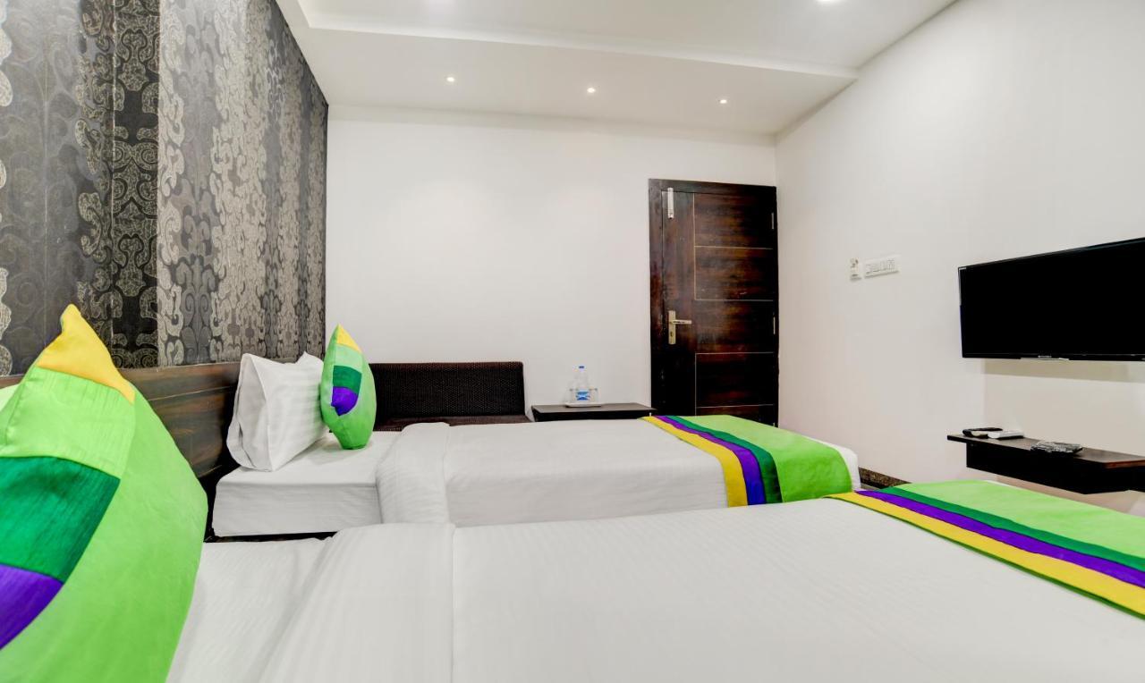 Treebo Grand Euro Pipliyahana Square Индаур Экстерьер фото
