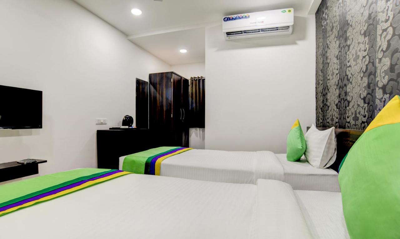 Treebo Grand Euro Pipliyahana Square Индаур Экстерьер фото